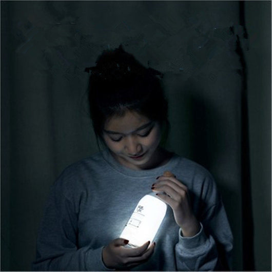 Lámpara Nocturna LED Recargable USB - Biberón Luminoso para Bebés - Image 4
