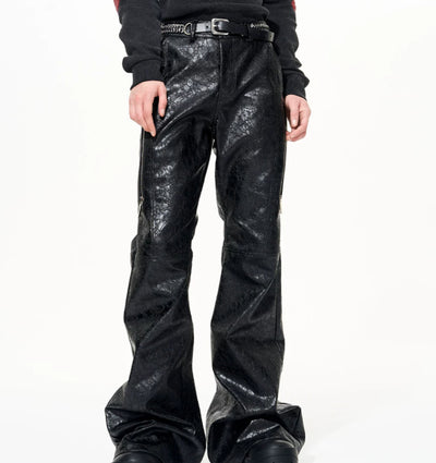 Pantalones de Cuero Texturado Negro con Corte Acampanado - Image 14