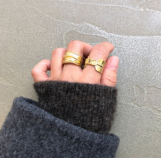 Anillo Geométrico Minimalista de Diseño Irregular para Mujer