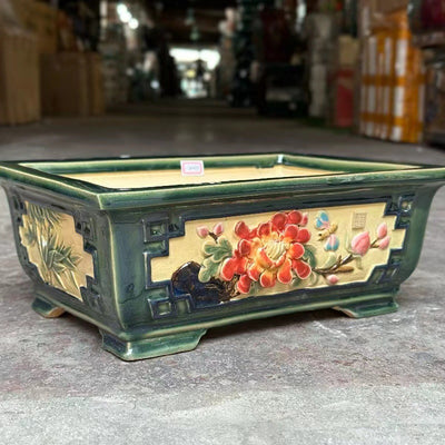 Maceta Artesanal de Cerámica con Diseño Floral Cuadrangular - Image 6