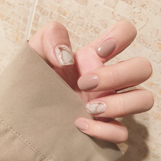 Uñas Postizas Khaki Claro con Efecto Degradado - Image 4