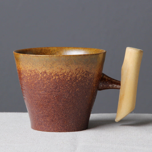 Taza de Cerámica Personalizada con Asa de Madera