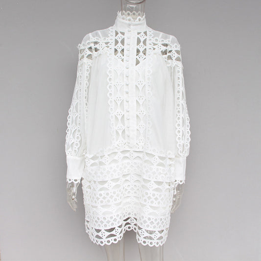 Vestido con Mangas Linterna y Detalles Calados - Image 2