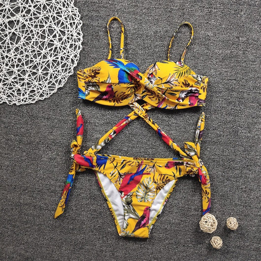 Traje de Baño con Estampado Dinámico y Tirantes Ajustables - Image 3