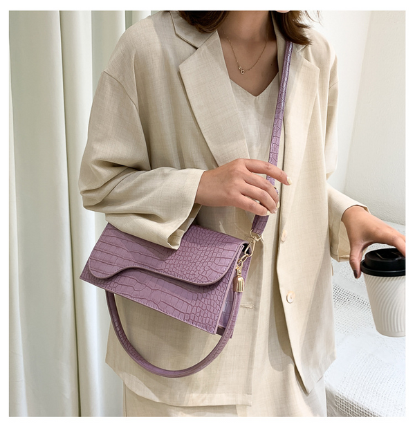Bolso Coreano Pequeño con Estampado de Cocodrilo