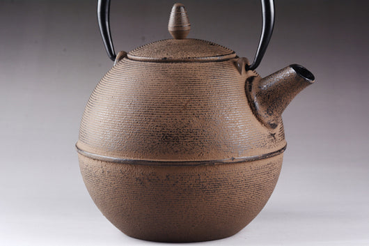 Olla de Hierro Fundido Forma Ovalada Artesanal - Image 5