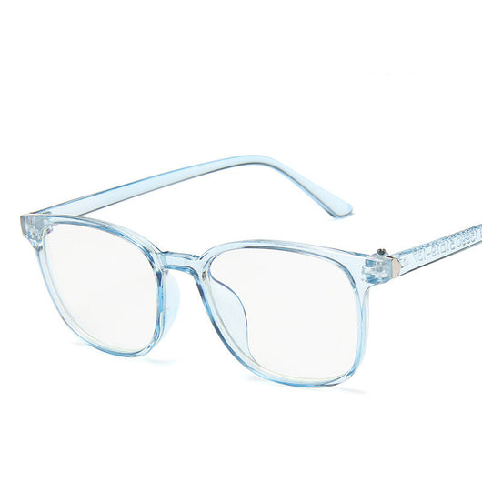 Vintage tortoiseshell anti-blue light flat glasses with a full-frame design, suitable for unisex wear.