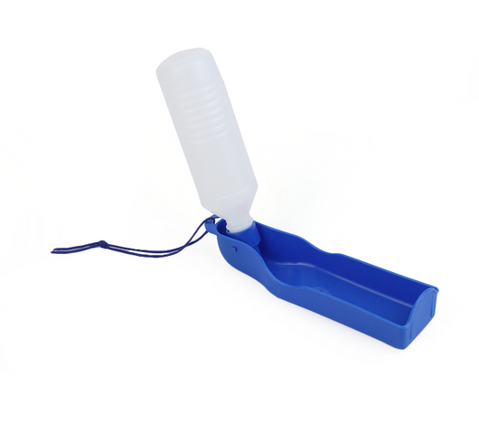 Botella Dispensadora de Agua para Perros Portátil con Bebedero Integrado - Image 7