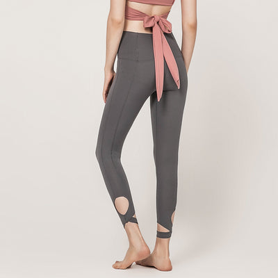 Traje de Yoga Ajustado con Espalda Descubierta - Secado Rápido - Image 5