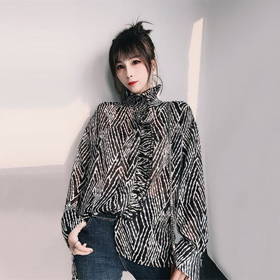 Blusa de Chifón con Cuello Parado y Volantes - Image 2