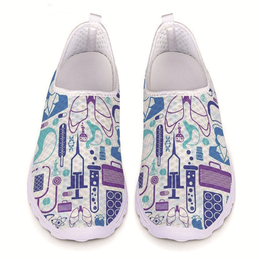 Zapatos con Estampado de Enfermera - Image 3