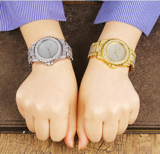 Reloj de Cuarzo Dorado con Cristales Brillantes para Mujer - Image 2
