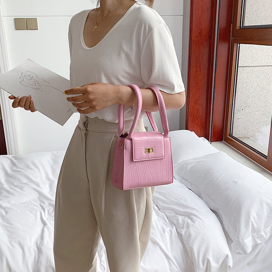 Bolsa Bandolera Cuadrada Compacta - Diseño Minimalista y Portátil - Image 9