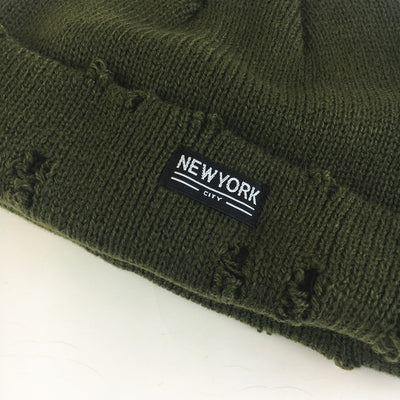 Gorro Tejido con Protección de Oídos y Parches de Moda - Image 9