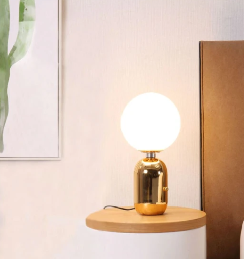 Lámpara de Mesa Elegante y Minimalista