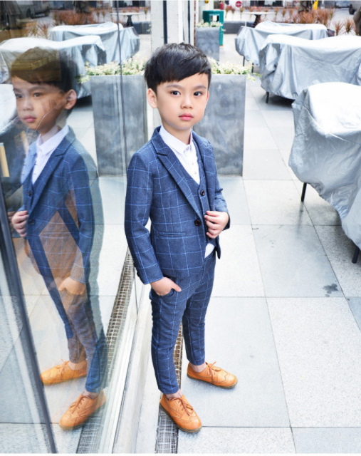 Conjunto Infantil de Tres Piezas: Estilo y Comodidad - Image 2