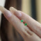 Aretes de Gemas Coloridas con Cierre de Cuatro Garras
