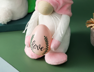 Muñeca Conejo de Pascua sin Rostro con Huevos - Image 15