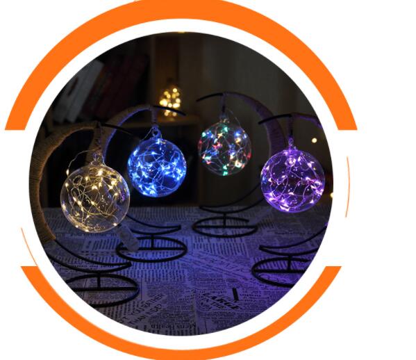 Lámpara Decorativa LED con Bola de Ratán y Alambre de Cobre