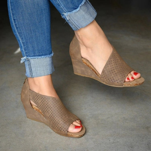 Sandalias Romanas con Tacón Cuña y Punta Abierta - Image 4