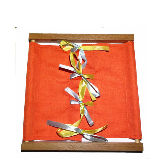 Juguete Educativo de Marco con Botones de Madera - Image 17