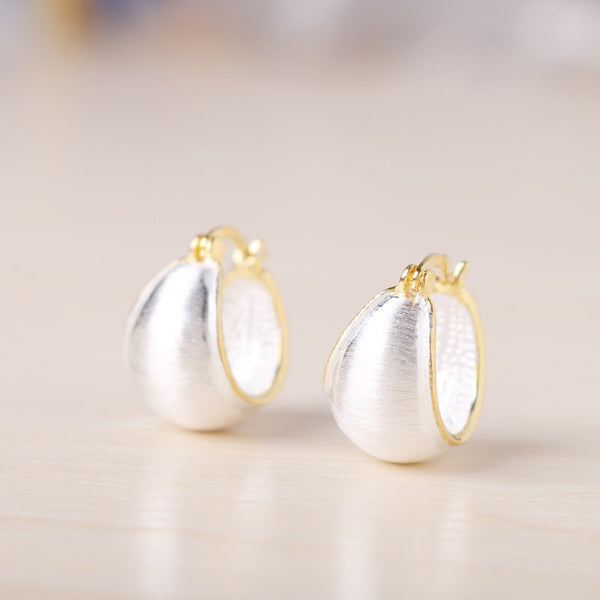 Aretes Étnicos Plata Cepillada Chapados en Oro