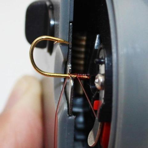 Enhebrador Automático de Anzuelos - Image 3