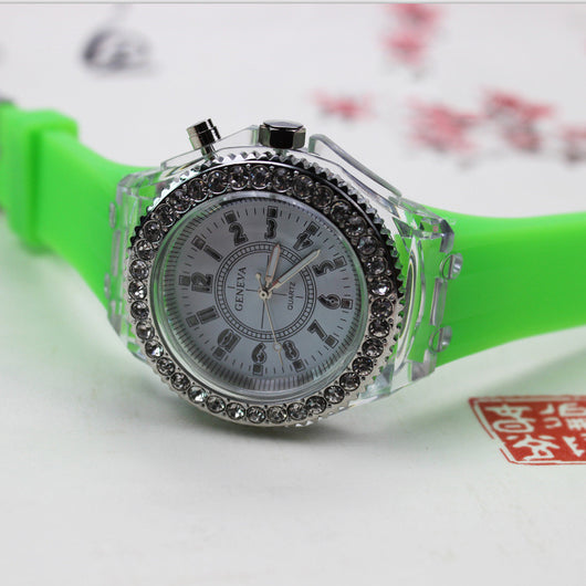 Reloj LED Luminoso Geneva para Mujer con Pulsera de Silicona - Image 14