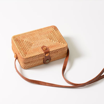 Bolsa Tejida de Ratán Artesanal - Bandolera Mini Retro con Cierre de Cuero - Image 4