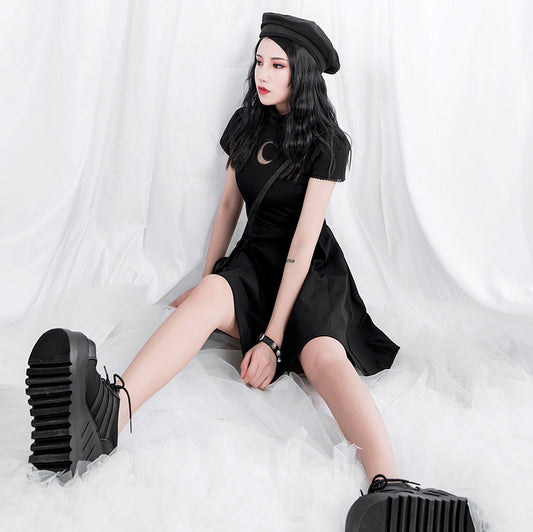 Vestido Negro Lolita Gótico con Malla Lunar y Detalles Calados - Image 2