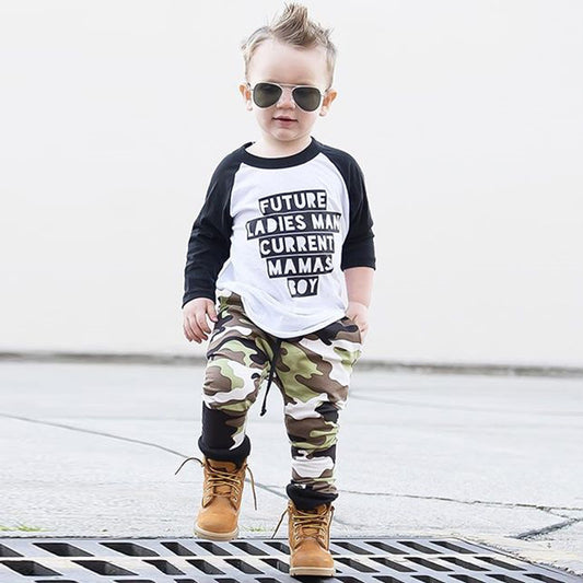 Conjunto Infantil de Dos Piezas Estampado Camuflaje