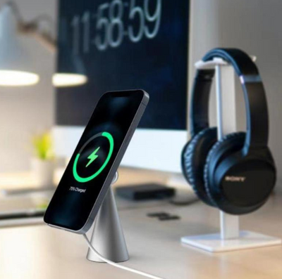 Soporte Magnético para iPhone Pro Max con Carga Inalámbrica - Escritorio - Image 4