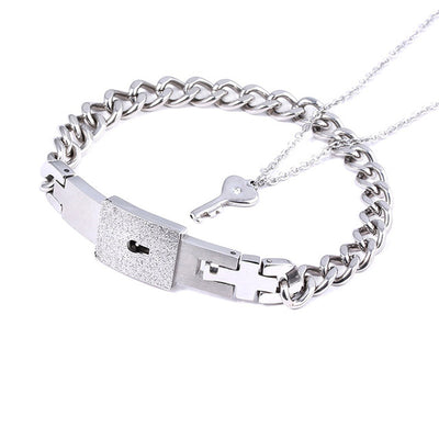 Conjunto de Joyas para Pareja de Acero de Titanio - Pulsera de Candado y Collar de Llave - Image 9