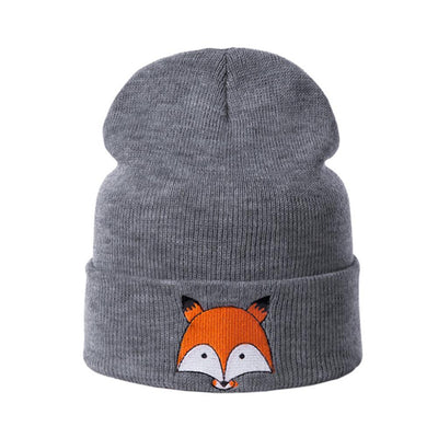 Gorro de Lana Bordado Premium - Image 9