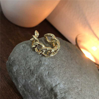 Anillo Retro de Cadena Hueca Torcida en Metal para Mujer - Image 8