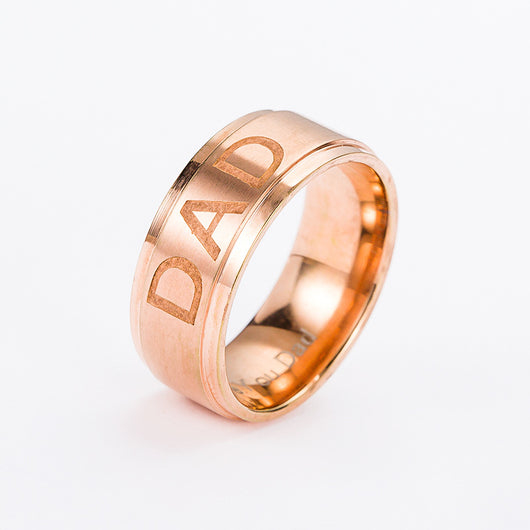 Anillo Sello de Titanio con Inicial Personalizada - Image 2