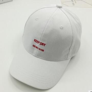 Gorra de Béisbol Estilo Coreano con Bordado de Letras y Visera Curva - Image 8