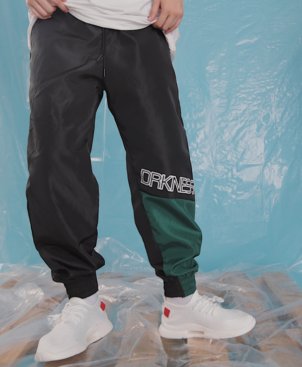 Pantalones Hip Hop Japoneses Otoño con Costuras de Color y Estampado de Letras