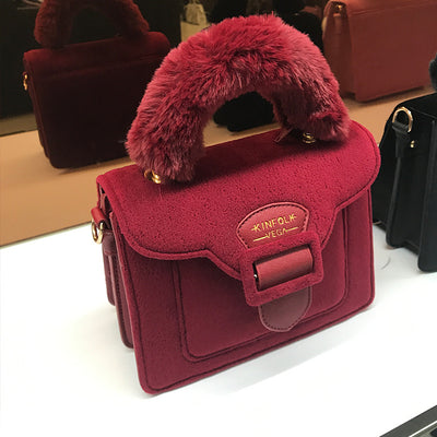 Bolso Navideño de Novia TWIGS Terciopelo y Pelaje Crossbody - Image 16