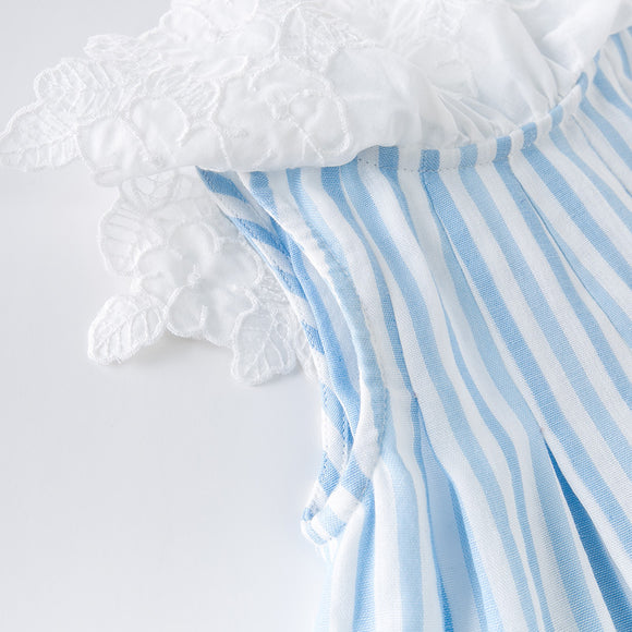 Vestido Princesa con Rayas Elegantes