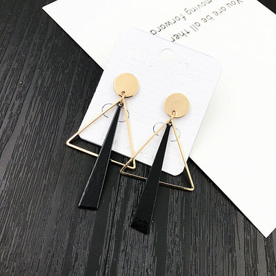 Aretes Coreanos Asimétricos con Flor de Perla y Moño - Image 43