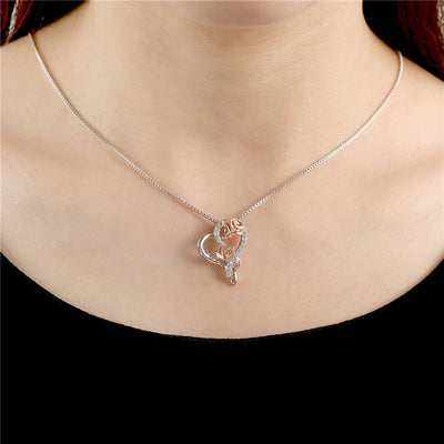 Collar Rosa del Amor con Diamantes - Image 3