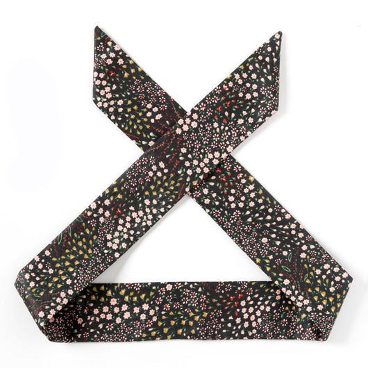 Diadema Floral Artesanal de Piñas de Pino - Image 19