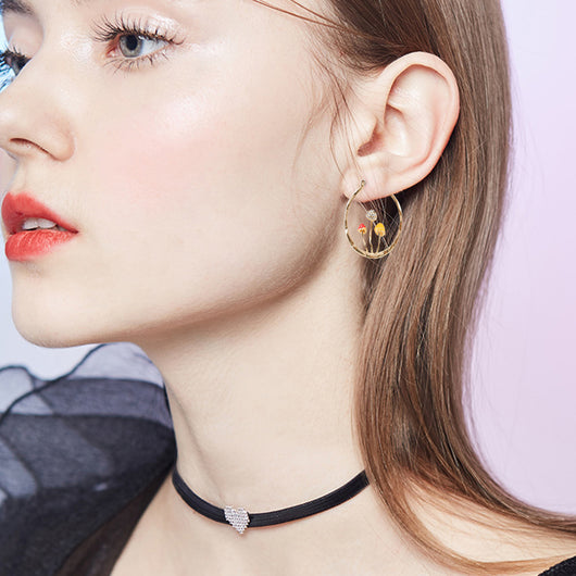 Aretes Colgantes Tres Hongos Dorados para Mujer - Diseño Trendy y Dulce - Image 3