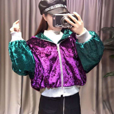 Chaqueta Hoodie de Terciopelo Dorado con Letras y Lentejuelas Reforzadas - Image 8