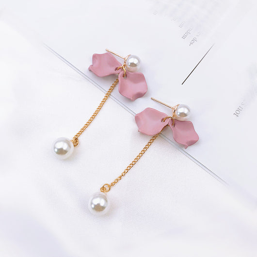 Aretes Coreanos Asimétricos con Flor de Perla y Moño - Image 16