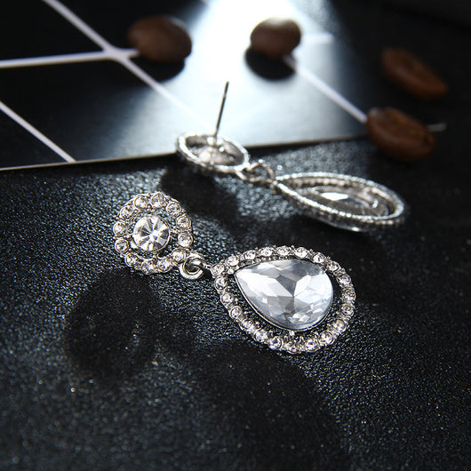 Aretes de Cristal con Ocho Corazones y Ocho Flechas - Image 4
