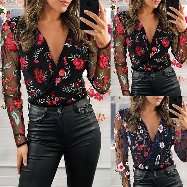 Camisa de Cuello V con Bordados y Detalles de Malla