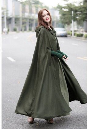 Poncho Capucha Multicolor con Diseño de Bufanda - Image 5