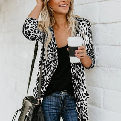 Chaqueta Leopardo Escote V Manga Larga con Botones - Image 17